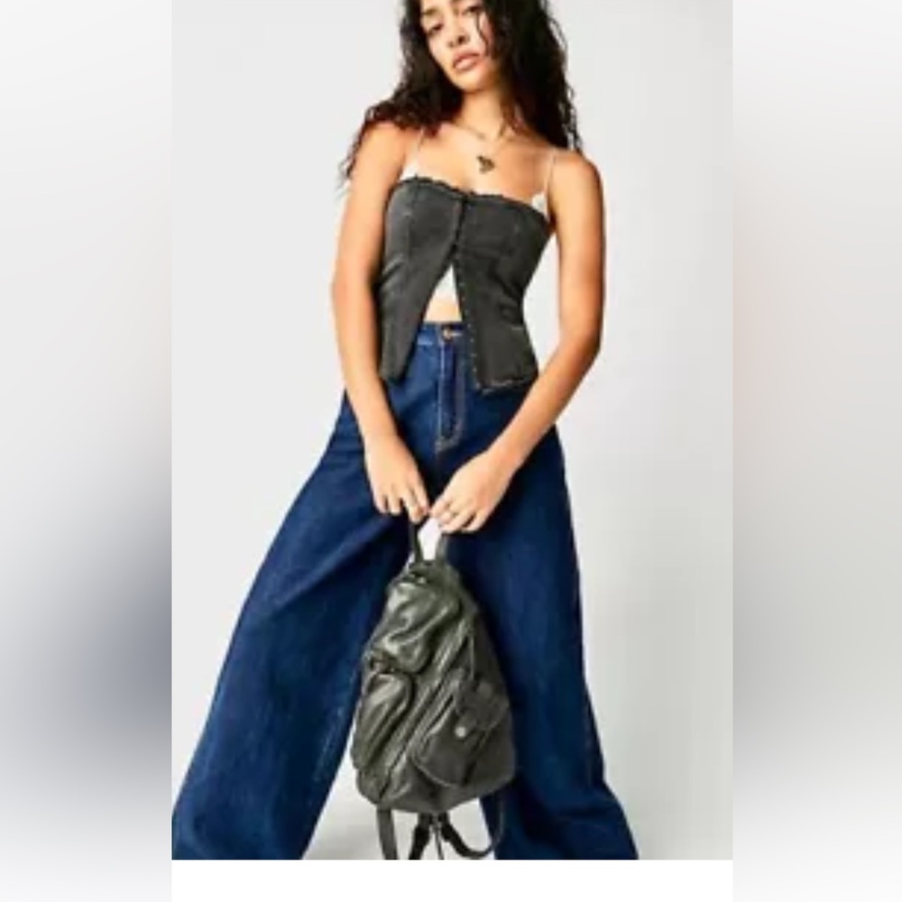 Free People We The Free Sparrow Convertible Sling Bag Shadow Carbon Gray - Picture 1 of 11